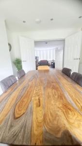 Freshen-up Stays Birmingham - Contractors, Insurance claims & Family Accommodation Specialist