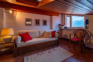 Loppia Secret Mansarda by Wonderful Italy