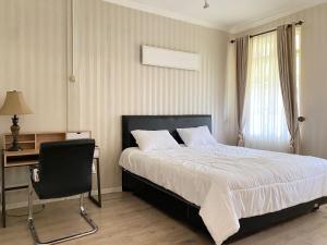 Super Wonderful 5 bedrooms with Bathroom Villa Marion Tomohon