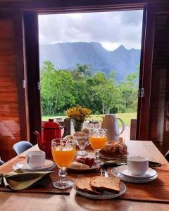 Casa de montanha com hidro no pé da serra