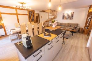 Appartements Le Rioumajou 1 - Grand T6 - Piscine - Centre St Lary : photos des chambres