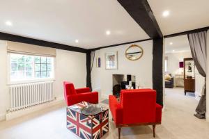 Dorney Windsor Legoland 5 Star Stay for upto 14 guests