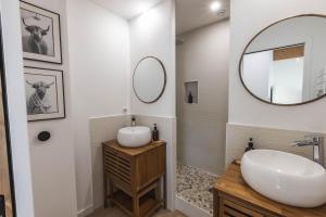 Appartements Le Rioumajou 1 - Grand T6 - Piscine - Centre St Lary : photos des chambres