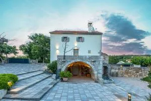 Luxury Jerini House with pool - Vrh