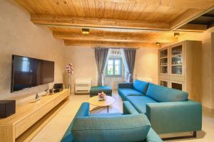 Luxury Jerini House with pool