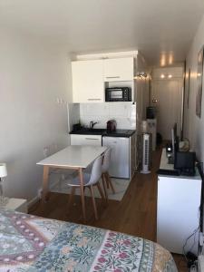 Nice flat St Germain en Laye centre 30 minutes to Paris - 3hvězdičkové hotely ve městě Saint-Germain-en-Laye