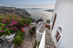 Aigialos Luxury Traditional Settlement Santorini Greece