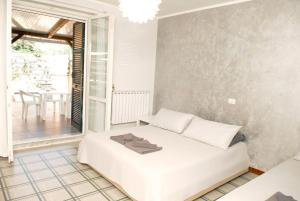 Vara Self Check in Private Parking