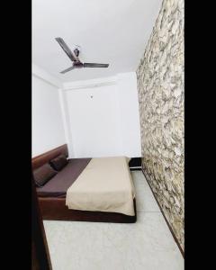 HOTEL PRAKASH PALACE