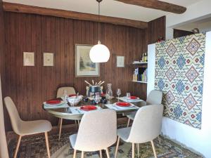 Chalet Sans Nom by Interhome