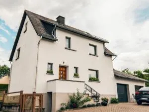 Holiday Home Lena am Nürburgring by Interhome - Wiesemscheid