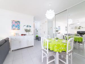 Apartment Las Terrazas V by Interhome