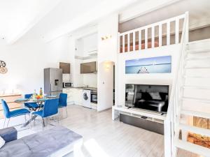 Apartment Font Mourier-2 by Interhome