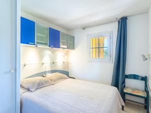 Apartment Les Marines-1 by Interhome