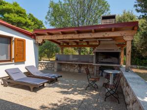 Holiday Home Dundo House by Interhome