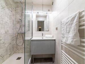 Apartment Les Marines-11 by Interhome