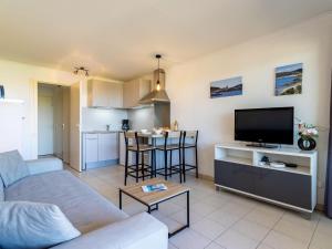 Apartment Les Marines-11 by Interhome
