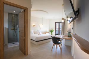 Reina Victoria El Mercado