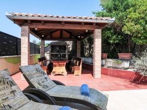 Holiday Home Nika by Interhome