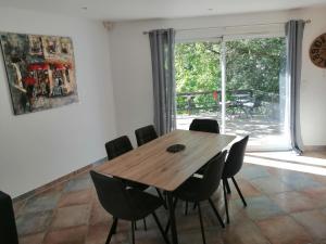 Maisons de vacances Gite des oliviers : Maison 1 Chambre