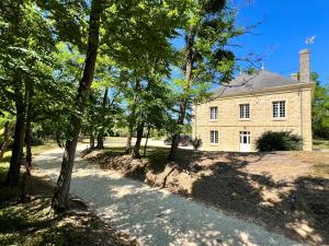 Maisons de vacances Le Havre des Perrieres - Gite avec spa, 15 personnes, 5 chambres : photos des chambres