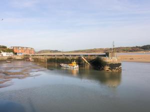 Hawkers Cove