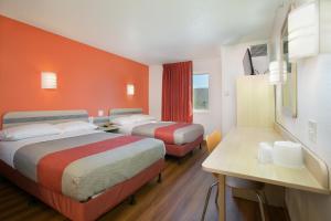 Motel 6-Brooklyn Center, MN - Minneapolis