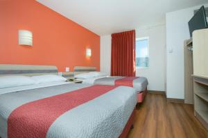 Motel 6-Brooklyn Center, MN - Minneapolis