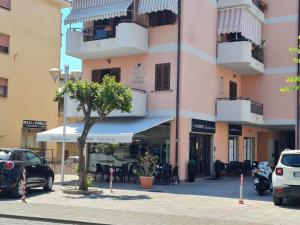 LUXURY HOLIDAY HOUSE