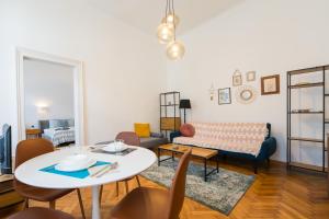 Basilica downtown apartment