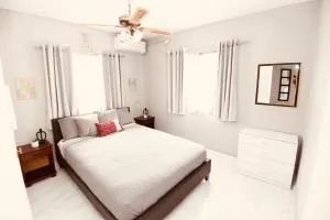 Cozy 2 bedroom Townhouse in gated community, KGN8 Newly installed solar hot water system - Cherry Garden