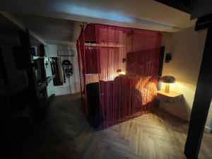 Love hotels Le fruit defendu 67 : photos des chambres