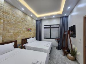 Phòng 4 Người Có Phòng Tắm (Quadruple Room with Bathroom)