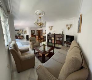 Amplio piso céntrico - 4hvězdičkové hotely ve městě Huelva