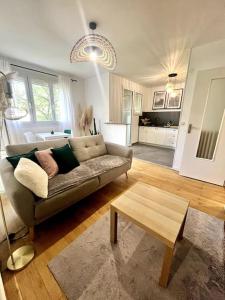 Appartements Gaudiniere 2pers Tv wifi Parking : photos des chambres