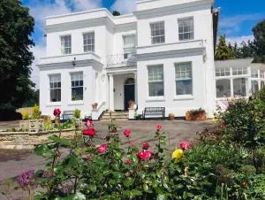 Uplands House Tewkesbury - Tredington