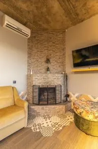 Arthouse - 姆兹瓦内康茨基