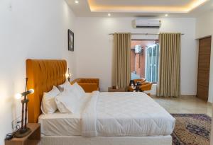 Sandane Homes
