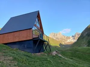 Cottage Hillside in Juta - Chrdilo