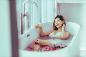 ON Thapae Gate Chiangmai