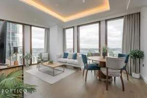 Stunning 2-bed apartment with pool in Nine Elms - 克罗伊登