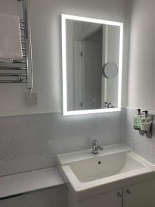 5 Sheraton Apartment