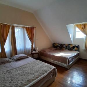 Vila Dinar Mountain View Di Lembang