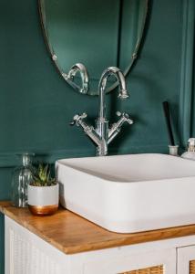 The Heathcock Boutique Hotel - Room 1