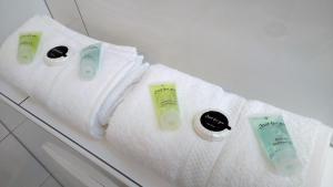 Bright room with kitchen