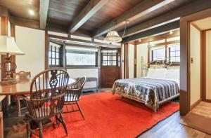 The City Cabin - Unique and Historic