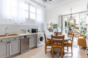 Happyfew La Promenade 53