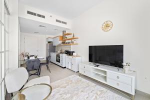 Chic 1 BR apartment at Golfville