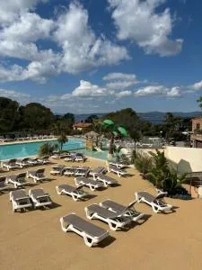 Bungalow de Luxe, New, Top-of-the-range amenities, Air conditioning, Jacuzzi and Sea view - Drammont