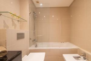 Relax Front of Panoraview Pool golf Atlas